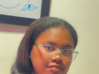 Еротичен видео чат CorinaWeit