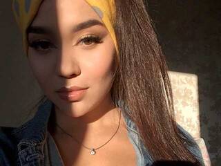 Еротичен видео чат CandyDNA