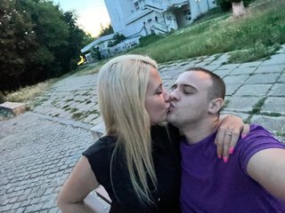 Еротичен видео чат Crazyhotcouple69
