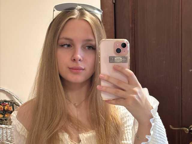Снимка на профила CrimsonAura