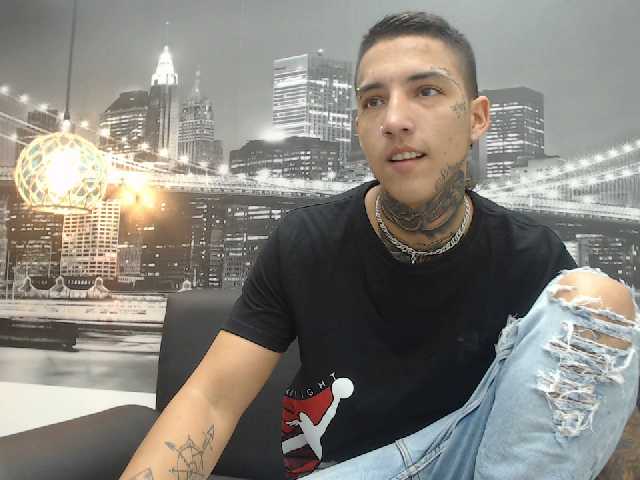 Екранни снимки на излъчване CrisFtm