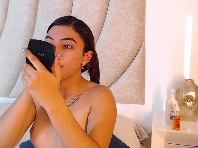 Снимки CrisGarcia- hey I'm Cris! ❤ 122 tk instant naked and playful ✔ my vibe toy is ON and ready for HIGH VIBES ⚡ second goal of the day: hard fingering: @sofar @total