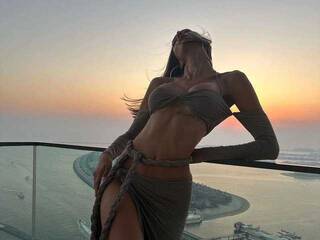 Еротичен видео чат Cum4Lydia