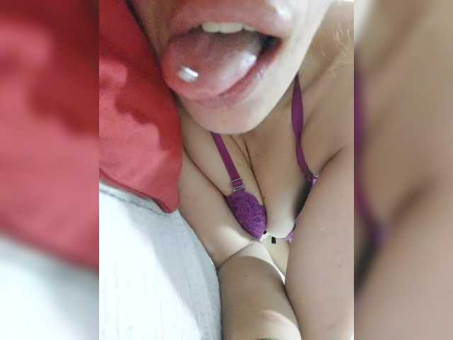 Снимки CurlyHanna #horny#pircing#tongue#nipples#perfored#milf#hottest#deeptroat#flexiblity#