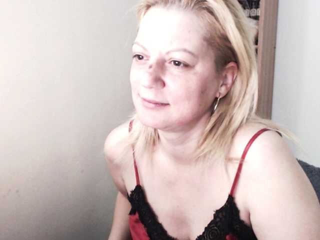 Екранни снимки на излъчване BeautyMilf