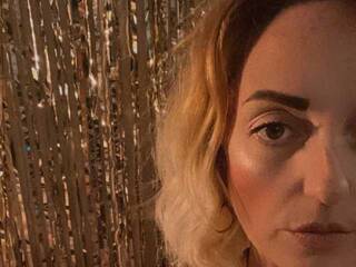 Еротичен видео чат D1meP1ece