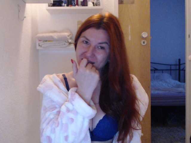 Екранни снимки на излъчване DabieCrown