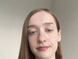 Еротичен видео чат DacotaDoll