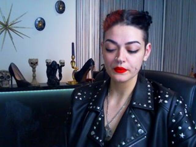 Екранни снимки на излъчване DaemonInk