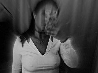 Еротичен видео чат Daisy-Chilli