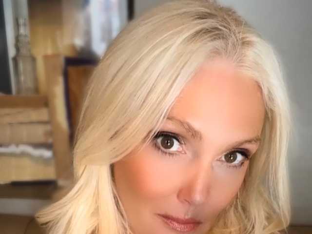 Снимка на профила DaisyHotwife