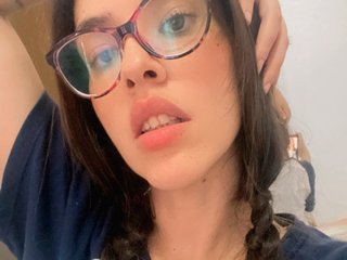 Еротичен видео чат DaisyMae