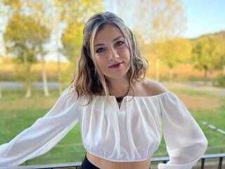 Еротичен видео чат DaisyVibes