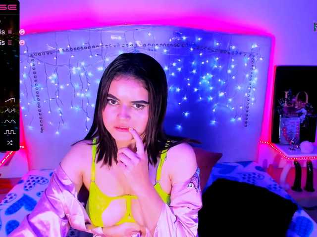 Снимки Daliaaprilx Welcome guys, let's have fun show pussy 70, show boobs 60, show ass 50, dildo pussy 120, anal 300, deep Throat 100, squirt 300, naked 120.