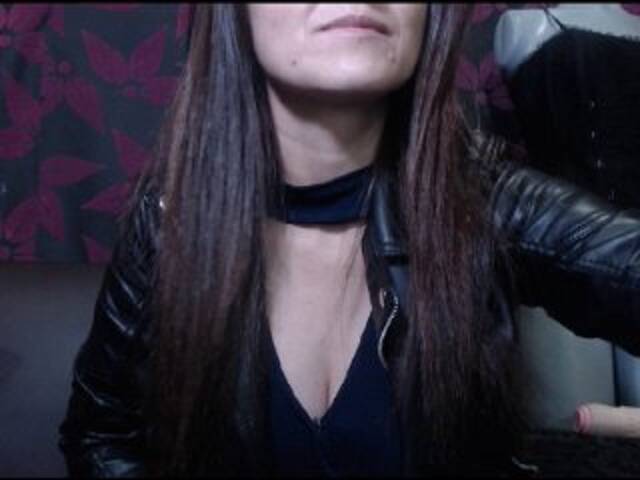 Екранни снимки на излъчване DanaSub