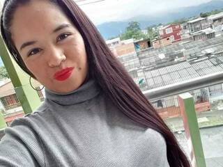 Еротичен видео чат Daniela-marti