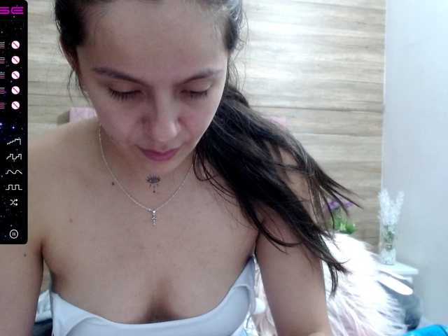 Снимки Daniela-sweet #Lovense #bigboobs #18 #anal #squirt #new #feet #teen #bigass #daddy"