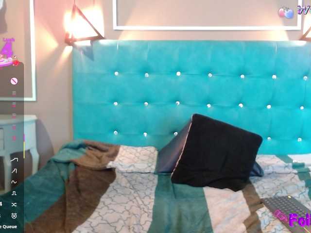 Екранни снимки на излъчване Danielaa-a