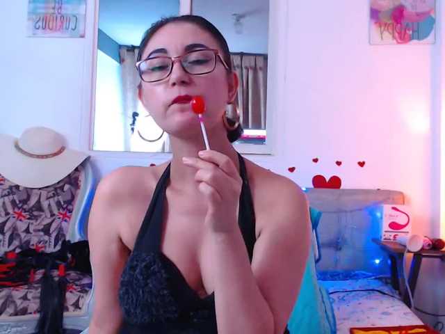 Екранни снимки на излъчване danielahotsex