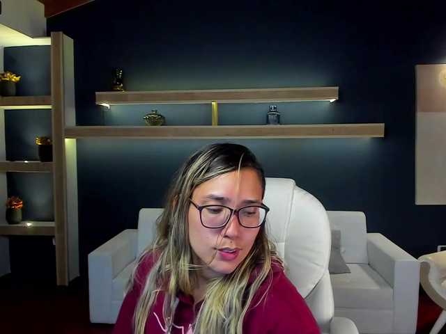 Екранни снимки на излъчване DANIELARIVERA