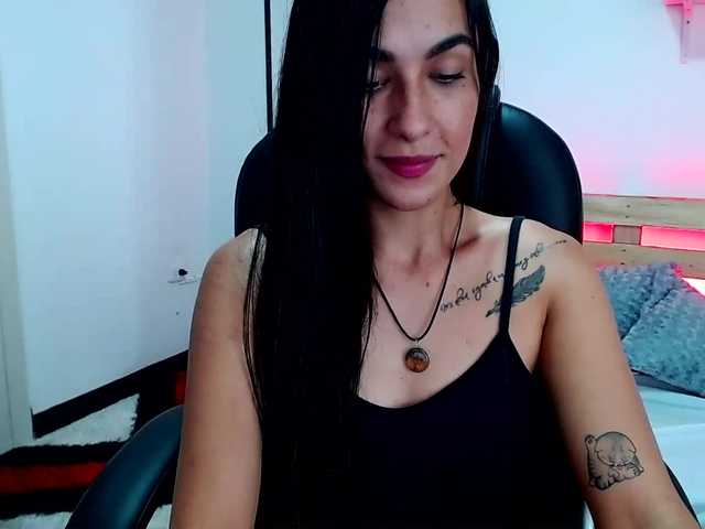 Снимки DaniGomez7 hi guys i am latingirl, i am #new, i want to play with you #smoke #squirt #dirtytalk