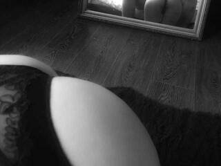 Еротичен видео чат DanikLev3001