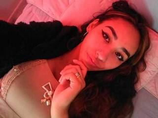 Еротичен видео чат danni-gomez