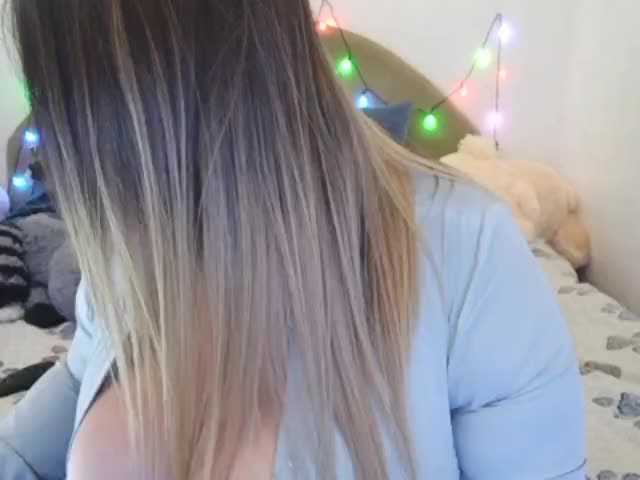 Екранни снимки на излъчване _Alice_