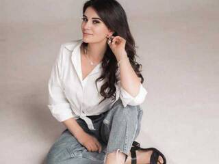 Еротичен видео чат DarinaKarlotta