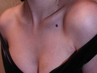 Еротичен видео чат DarkFoxyNox