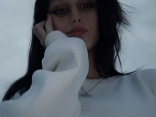 Еротичен видео чат DarknessQueen