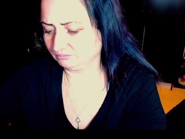 Екранни снимки на излъчване KinkyDomina