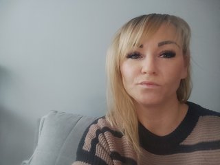 Еротичен видео чат DarylDoll
