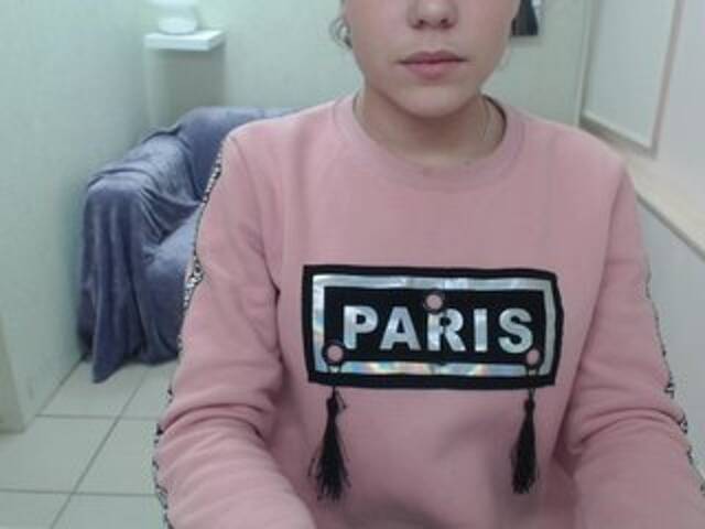 Екранни снимки на излъчване DashaRu