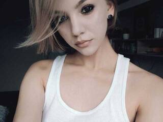 Еротичен видео чат DASHII