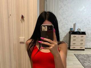 Еротичен видео чат Dawnbreaker-