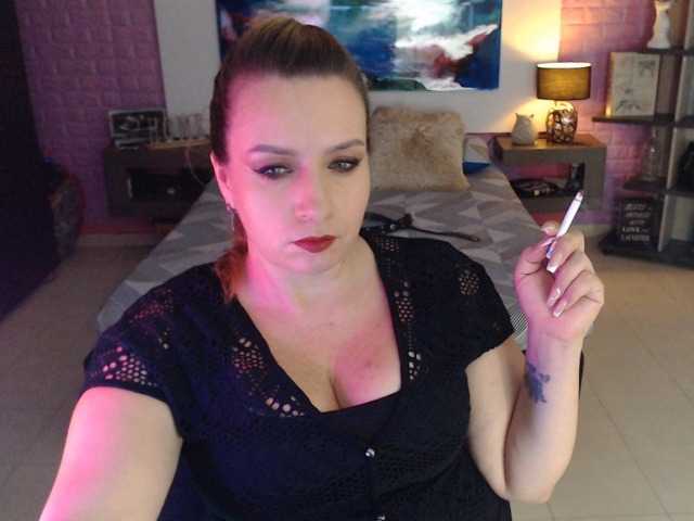 Снимки deboraqueeen I am your mistress and you must fulfill my wishes, I am going to make you feel that you can never live without me