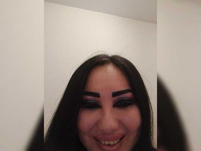 Екранни снимки на излъчване DiamondKey