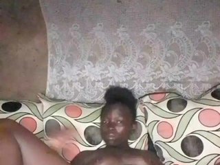 Еротичен видео чат DivineAssGoddess