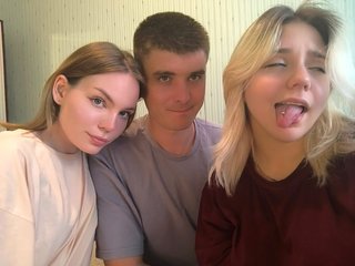 Еротичен видео чат DivineTrio