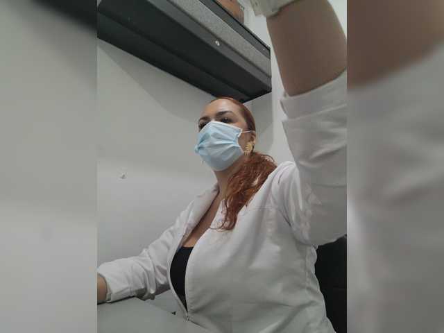 Снимки Doctora-Danna Iam doctor... working in hospital... look my rate tips.... between patient we will do all....Let's fuck harder