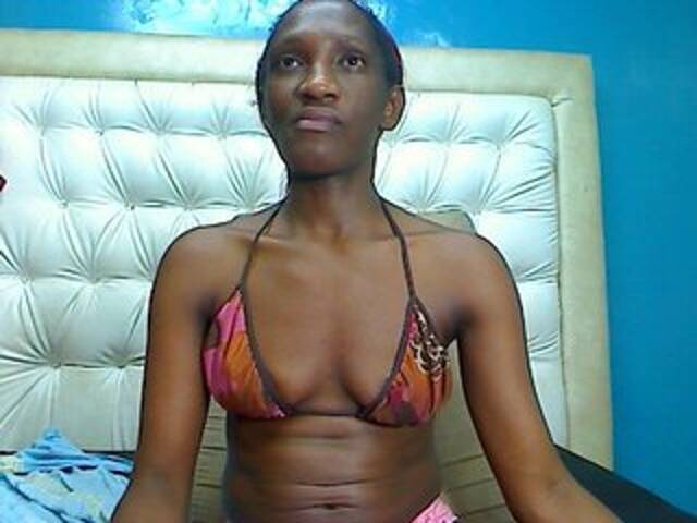 Екранни снимки на излъчване DolcePinkPuss