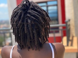 Еротичен видео чат Dollybi1