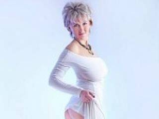 Еротичен видео чат dora17