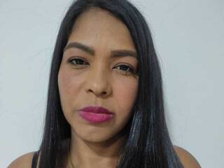 Еротичен видео чат DoutzenDrose