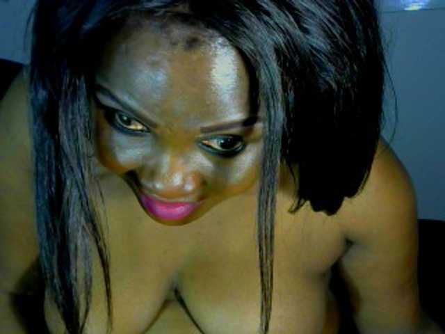 Екранни снимки на излъчване EbonyBooty