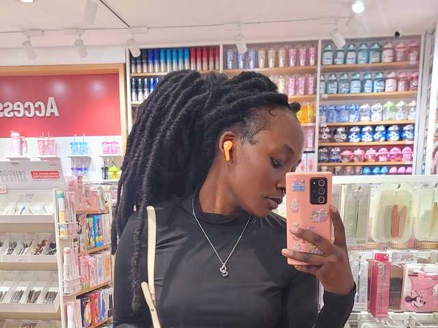 Снимка на профила Ebonycutelyn