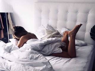 Еротичен видео чат EbonyJolof