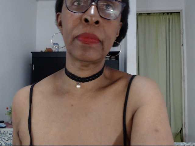 Екранни снимки на излъчване ebonymilf