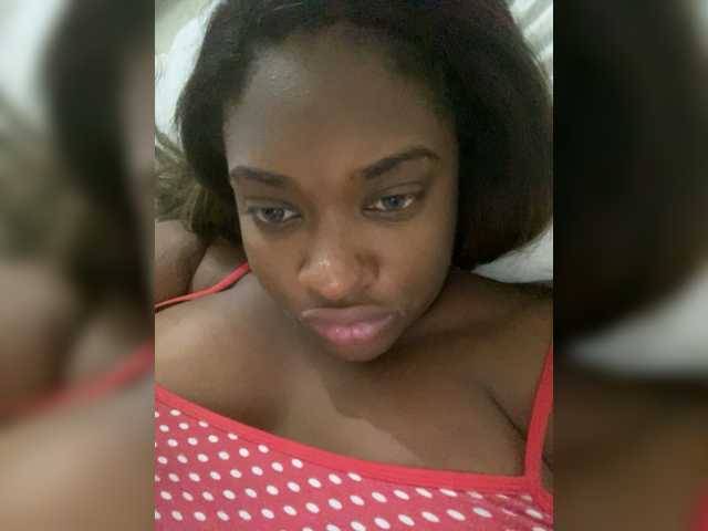 Екранни снимки на излъчване EbonyStone